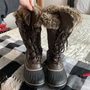 Winter boots